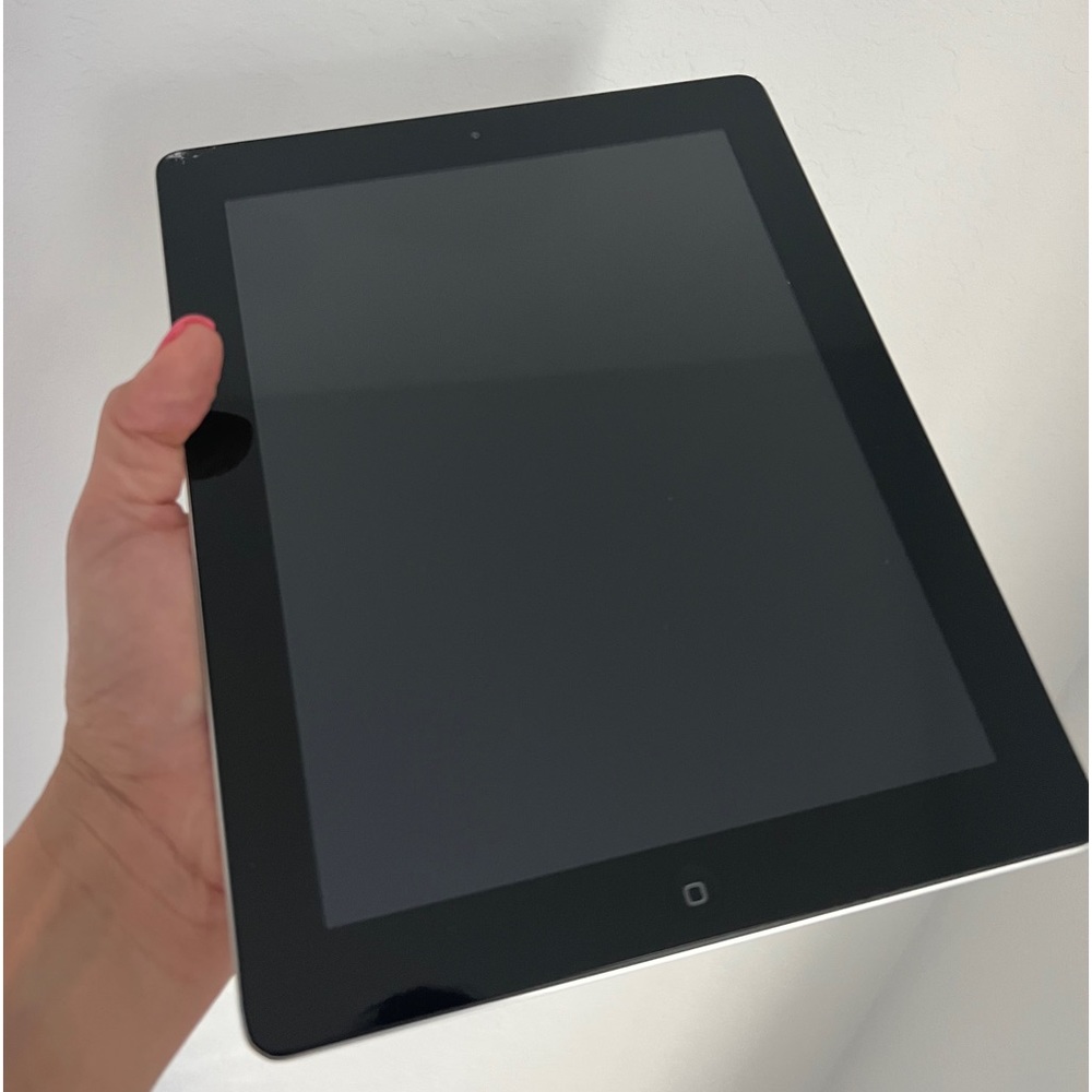Apple IPad Model A1416 36GB Color Black
